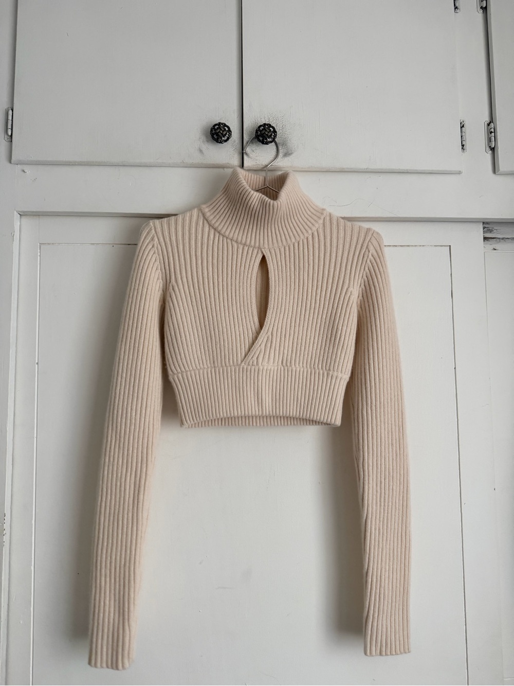 Alo Yoga Cashmere Dream Ribbed Turtlneck